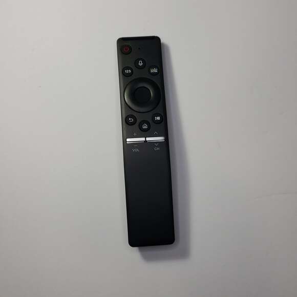 Samsung Smart TV Remote Control - Voice Control + Numeric Keypad - Picture 1 of 5